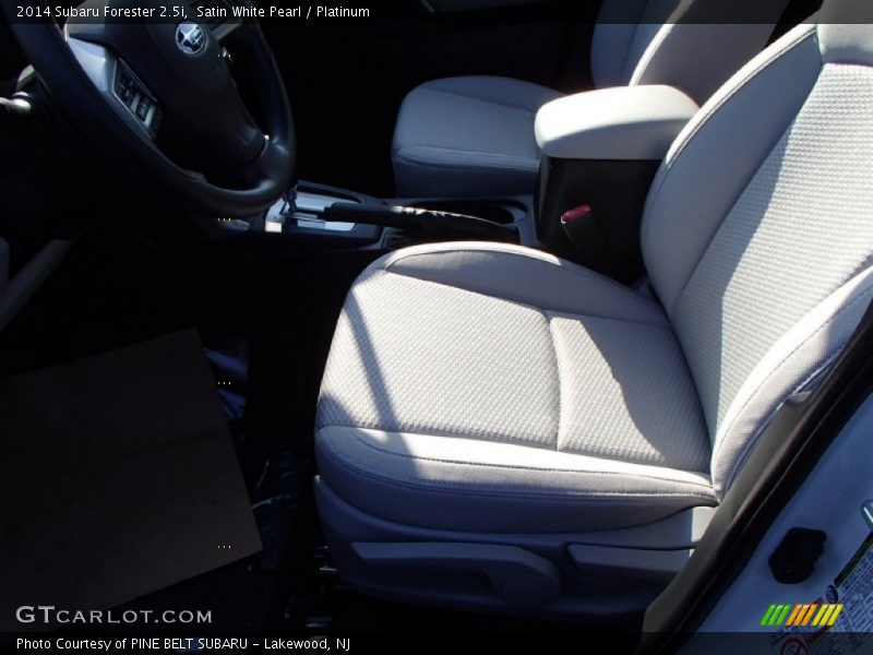 Satin White Pearl / Platinum 2014 Subaru Forester 2.5i