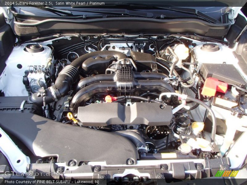 Satin White Pearl / Platinum 2014 Subaru Forester 2.5i
