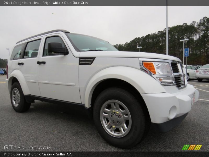 Bright White / Dark Slate Gray 2011 Dodge Nitro Heat