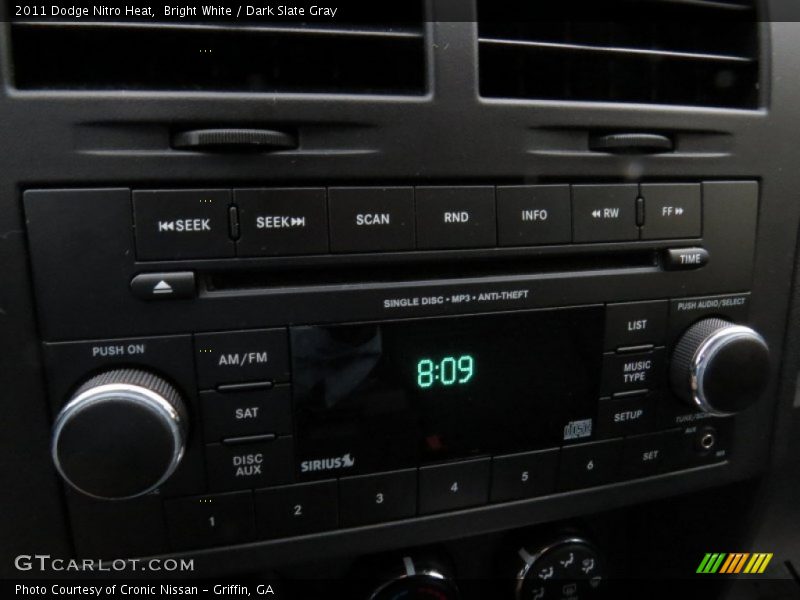 Bright White / Dark Slate Gray 2011 Dodge Nitro Heat