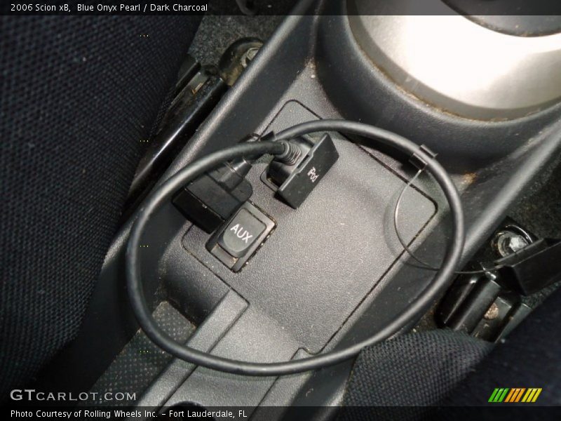 Blue Onyx Pearl / Dark Charcoal 2006 Scion xB