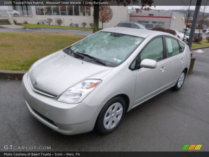 Millenium Silver Metallic / Gray/Burgundy 2005 Toyota Prius Hybrid
