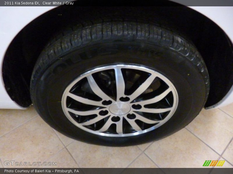 Clear White / Gray 2011 Kia Sedona EX