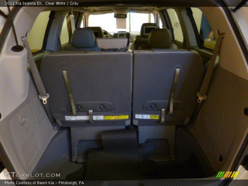 Clear White / Gray 2011 Kia Sedona EX