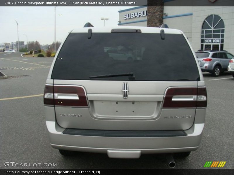 Silver Birch Metallic / Charcoal/Caramel 2007 Lincoln Navigator Ultimate 4x4