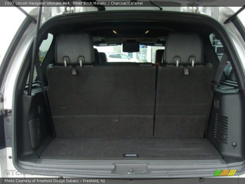 Silver Birch Metallic / Charcoal/Caramel 2007 Lincoln Navigator Ultimate 4x4