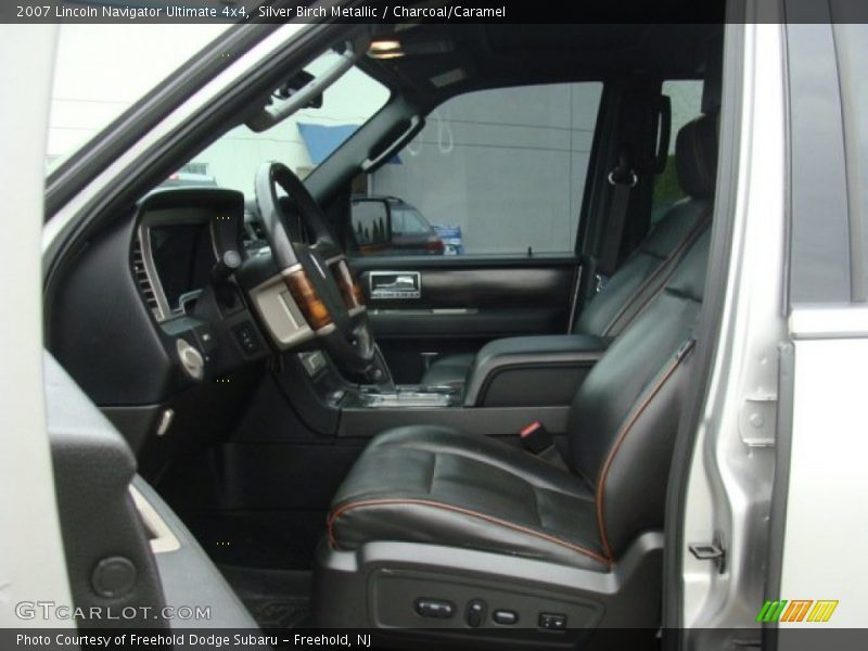 Silver Birch Metallic / Charcoal/Caramel 2007 Lincoln Navigator Ultimate 4x4
