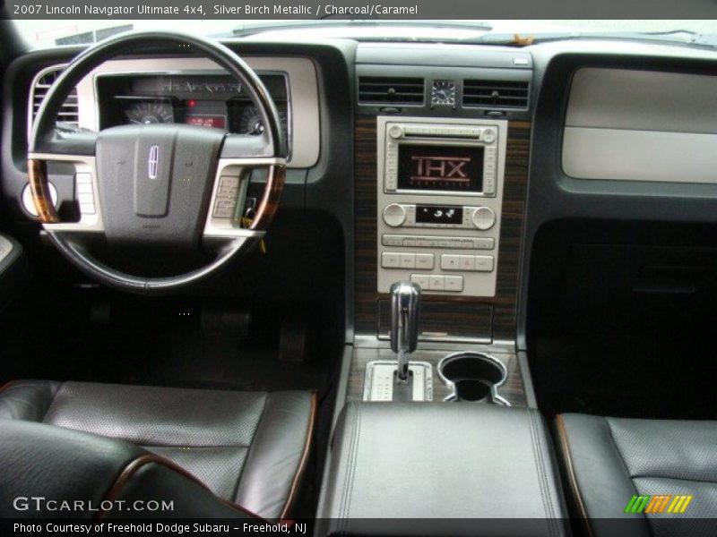 Silver Birch Metallic / Charcoal/Caramel 2007 Lincoln Navigator Ultimate 4x4