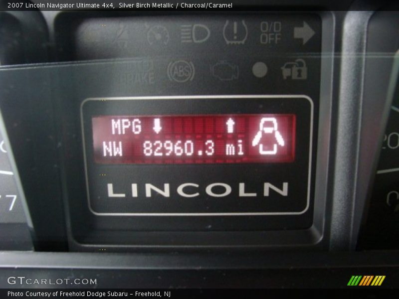 Silver Birch Metallic / Charcoal/Caramel 2007 Lincoln Navigator Ultimate 4x4
