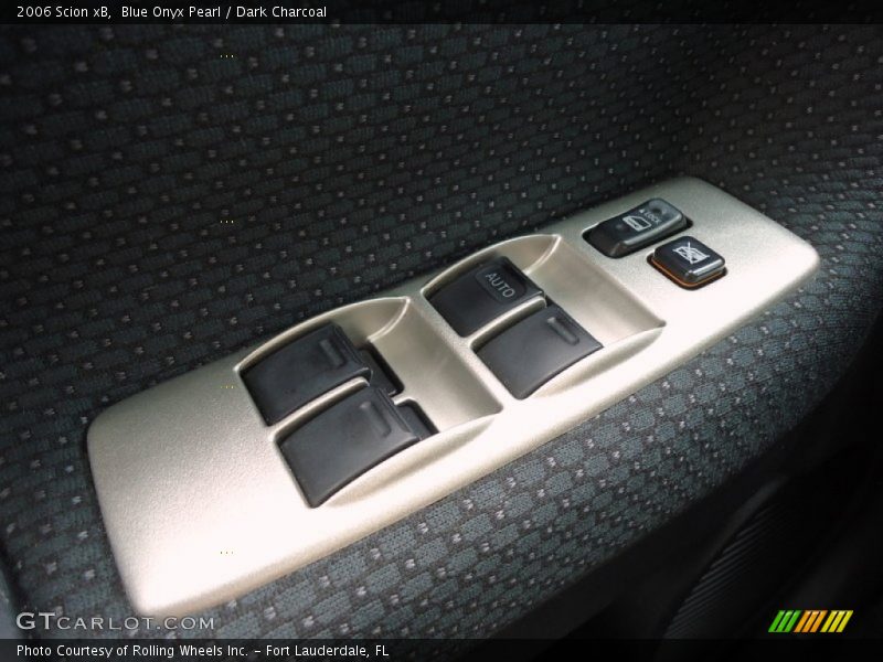 Blue Onyx Pearl / Dark Charcoal 2006 Scion xB