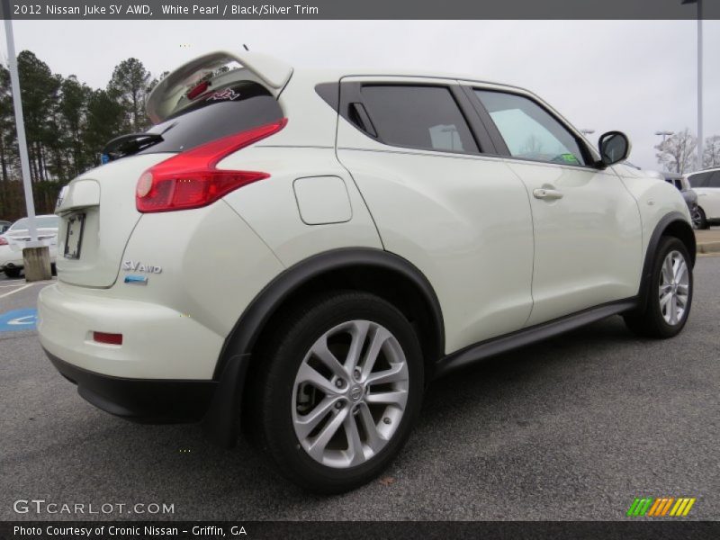White Pearl / Black/Silver Trim 2012 Nissan Juke SV AWD