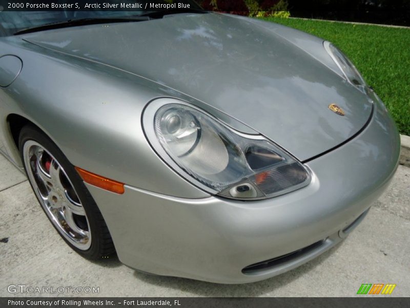 Arctic Silver Metallic / Metropol Blue 2000 Porsche Boxster S