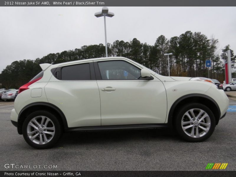 White Pearl / Black/Silver Trim 2012 Nissan Juke SV AWD