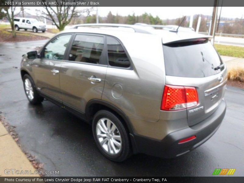 Titanium Silver / Black 2011 Kia Sorento EX V6 AWD