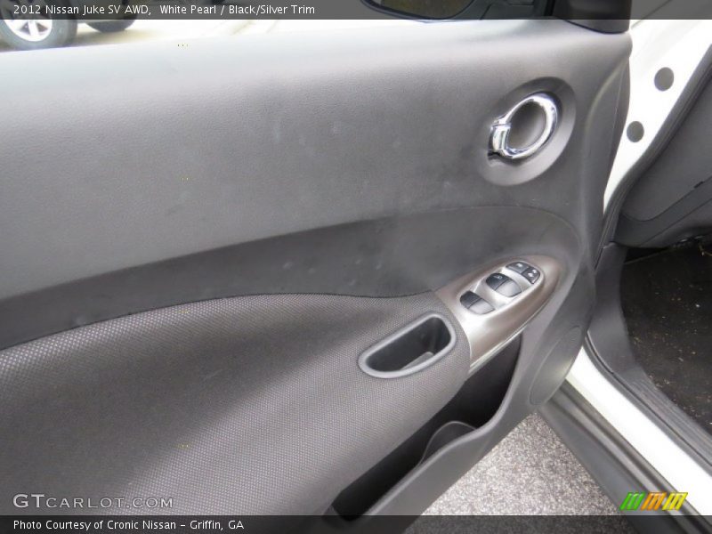 White Pearl / Black/Silver Trim 2012 Nissan Juke SV AWD