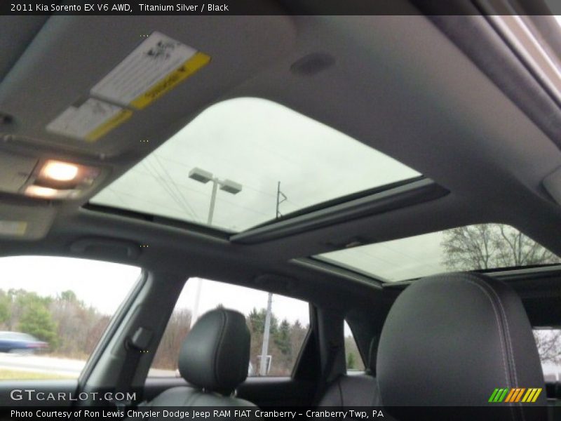 Titanium Silver / Black 2011 Kia Sorento EX V6 AWD