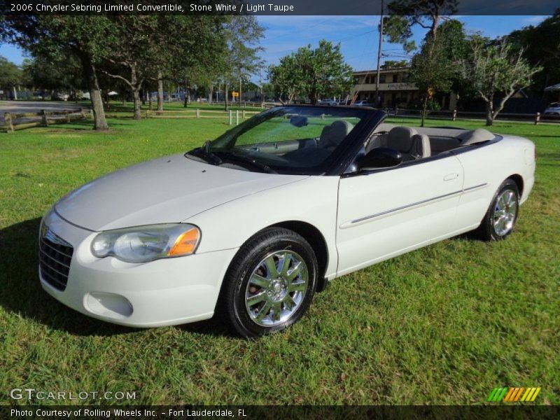 Front 3/4 View of 2006 Sebring Limited Convertible