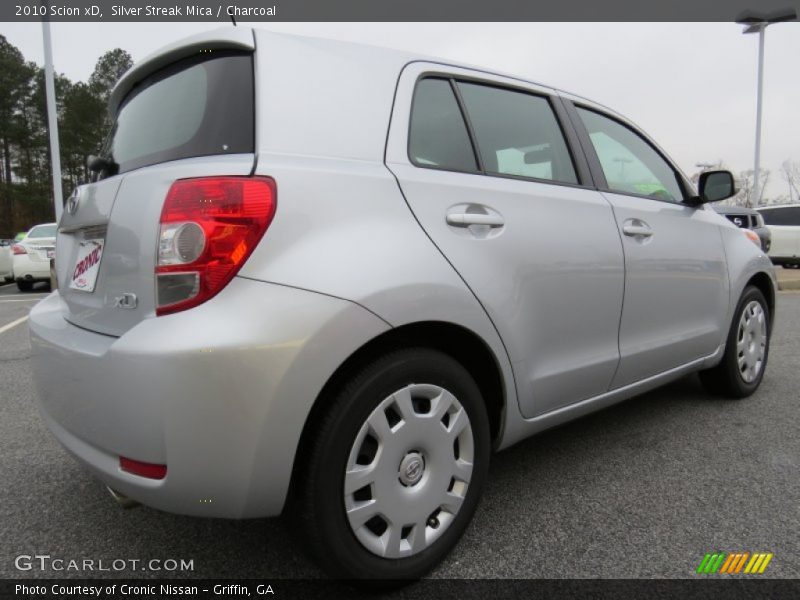 Silver Streak Mica / Charcoal 2010 Scion xD