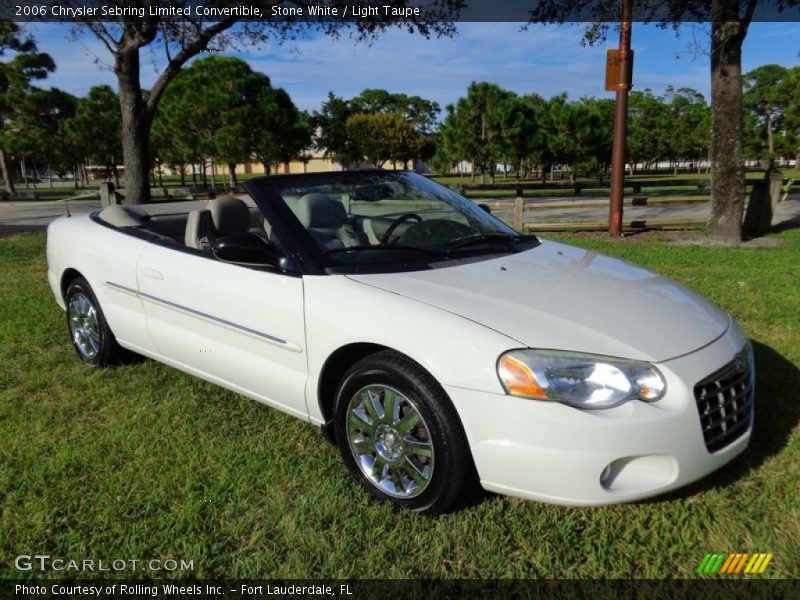 Front 3/4 View of 2006 Sebring Limited Convertible