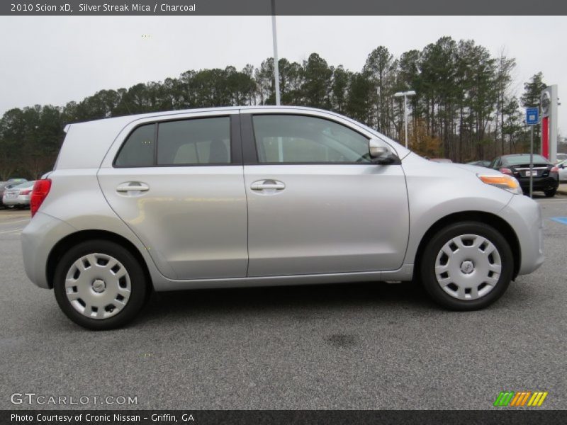 Silver Streak Mica / Charcoal 2010 Scion xD