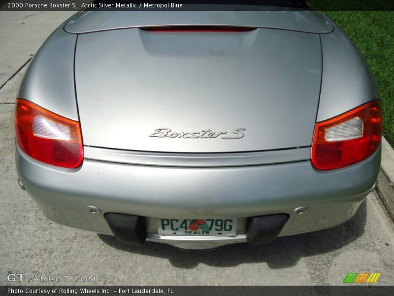 Arctic Silver Metallic / Metropol Blue 2000 Porsche Boxster S