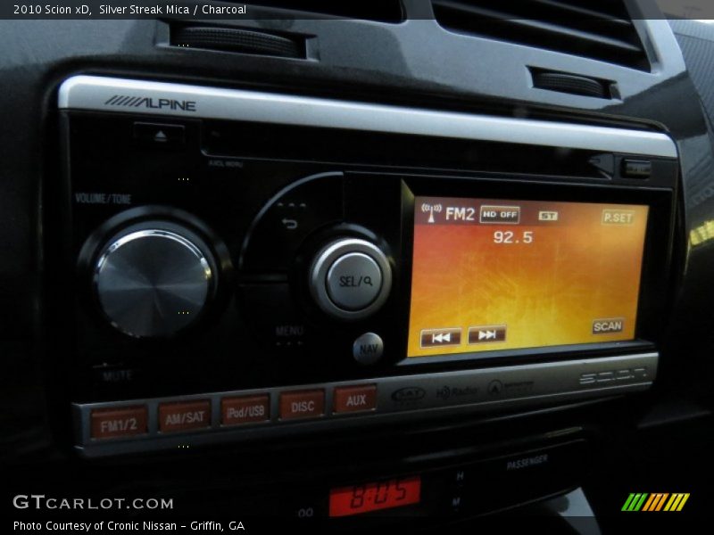 Silver Streak Mica / Charcoal 2010 Scion xD