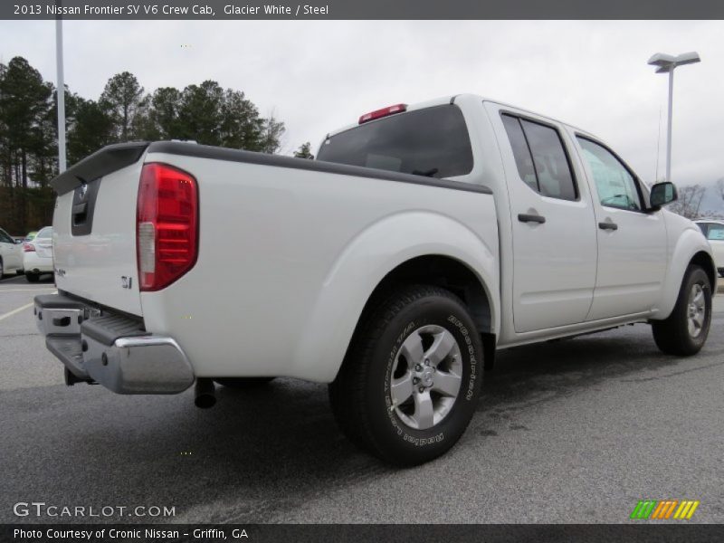 Glacier White / Steel 2013 Nissan Frontier SV V6 Crew Cab