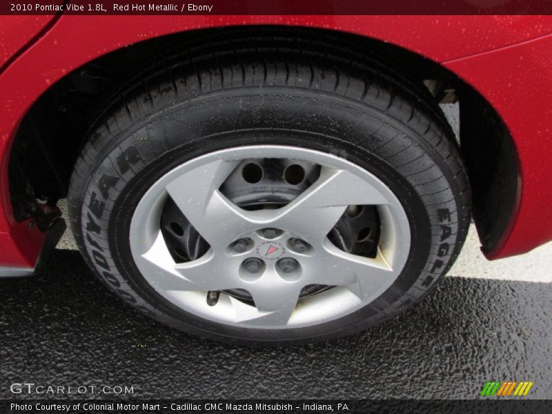 Red Hot Metallic / Ebony 2010 Pontiac Vibe 1.8L