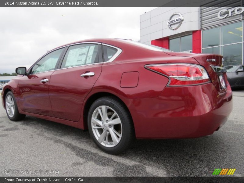 Cayenne Red / Charcoal 2014 Nissan Altima 2.5 SV