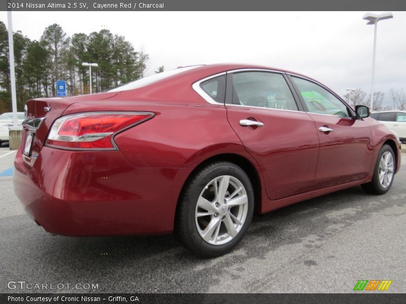 Cayenne Red / Charcoal 2014 Nissan Altima 2.5 SV