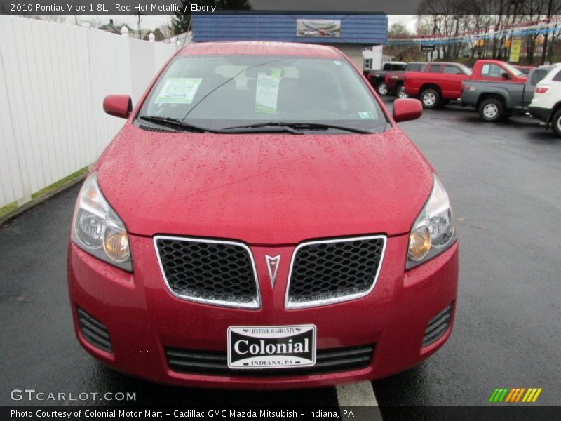 Red Hot Metallic / Ebony 2010 Pontiac Vibe 1.8L