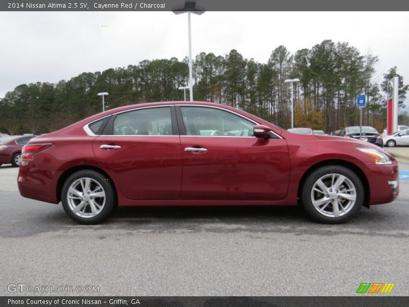 Cayenne Red / Charcoal 2014 Nissan Altima 2.5 SV