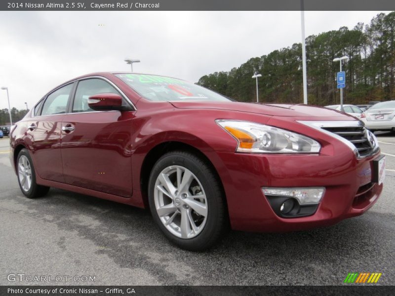 Cayenne Red / Charcoal 2014 Nissan Altima 2.5 SV