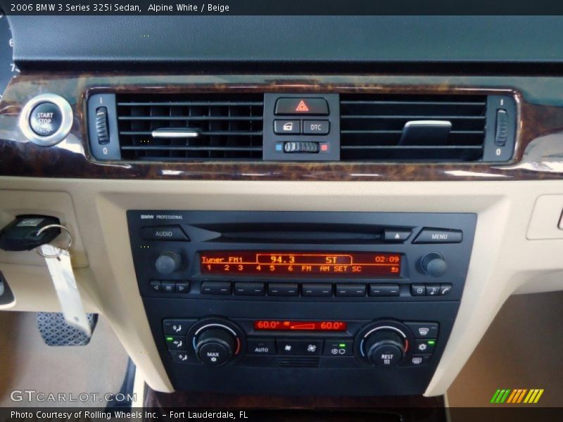 Audio System of 2006 3 Series 325i Sedan