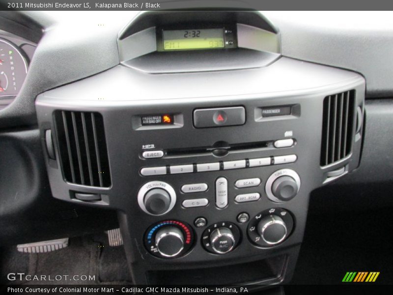 Kalapana Black / Black 2011 Mitsubishi Endeavor LS