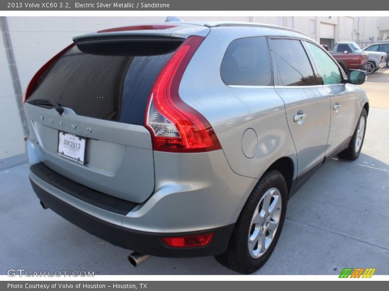 Electric Silver Metallic / Sandstone 2013 Volvo XC60 3.2