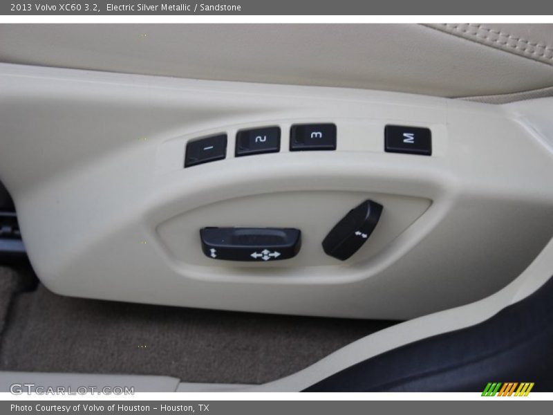 Electric Silver Metallic / Sandstone 2013 Volvo XC60 3.2