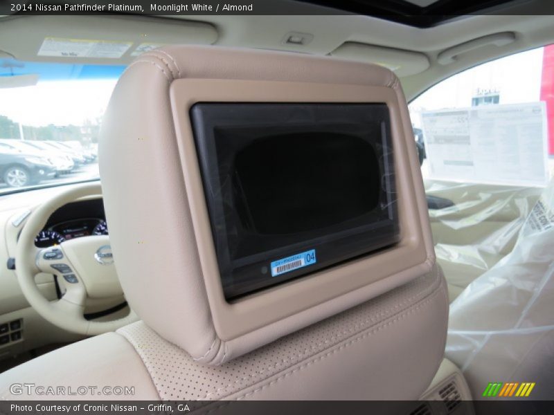 Moonlight White / Almond 2014 Nissan Pathfinder Platinum