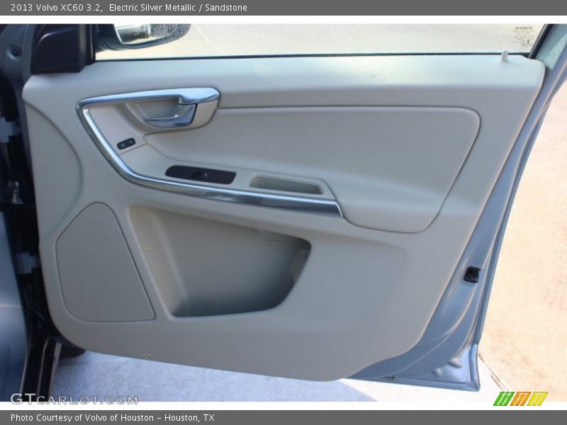 Electric Silver Metallic / Sandstone 2013 Volvo XC60 3.2
