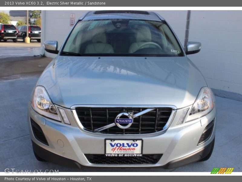 Electric Silver Metallic / Sandstone 2013 Volvo XC60 3.2