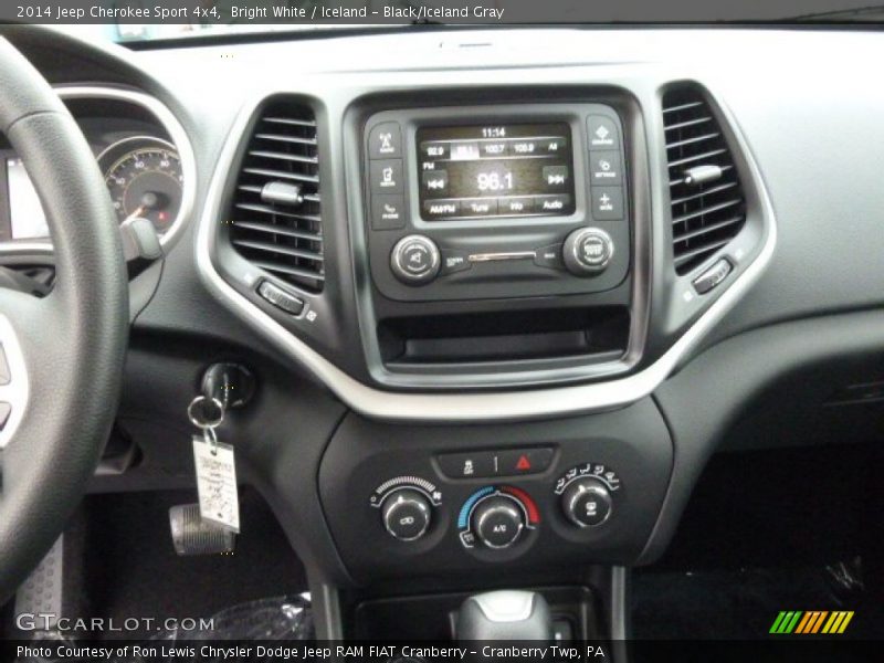 Bright White / Iceland - Black/Iceland Gray 2014 Jeep Cherokee Sport 4x4