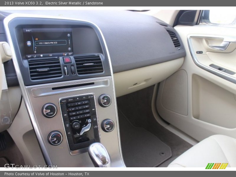Electric Silver Metallic / Sandstone 2013 Volvo XC60 3.2