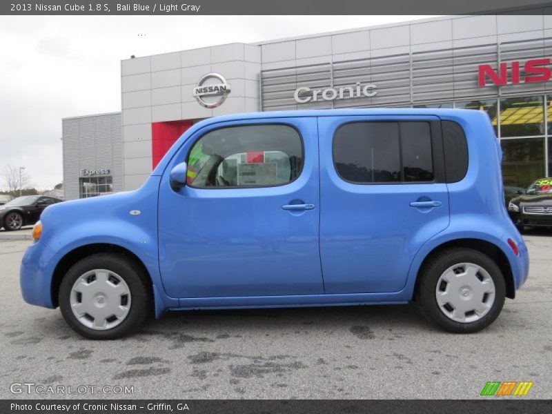 Bali Blue / Light Gray 2013 Nissan Cube 1.8 S
