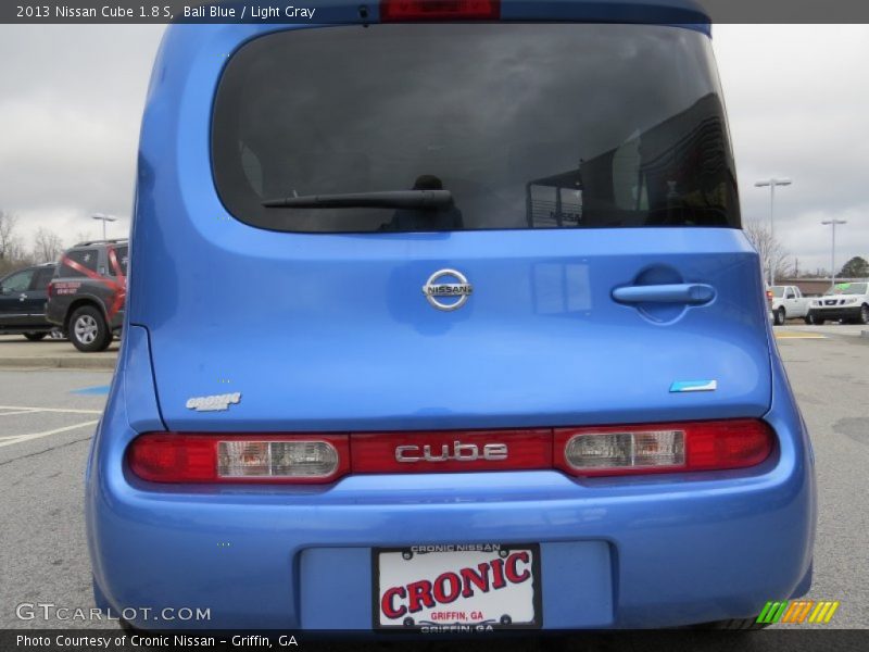 Bali Blue / Light Gray 2013 Nissan Cube 1.8 S