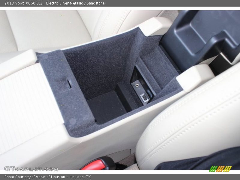 Electric Silver Metallic / Sandstone 2013 Volvo XC60 3.2