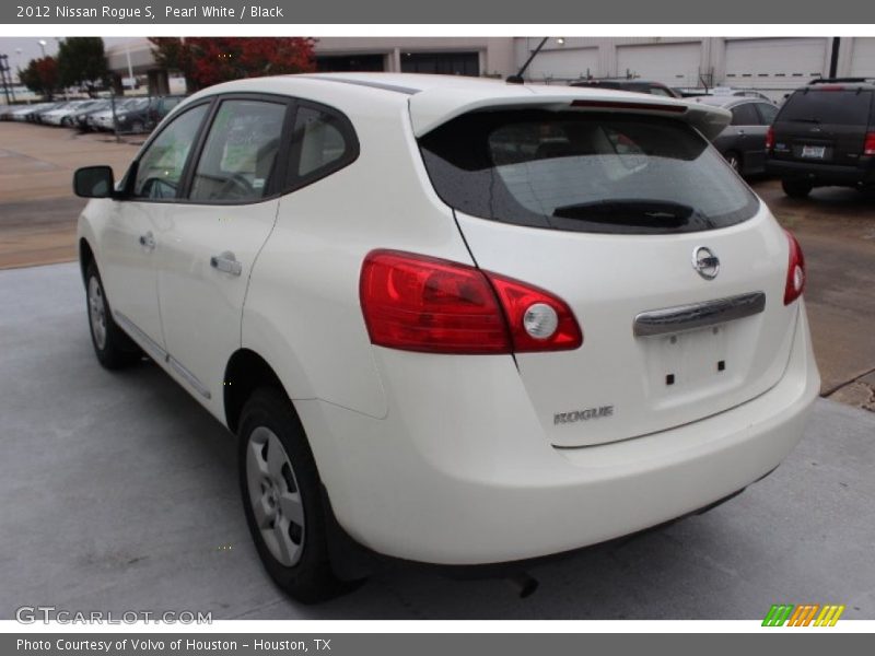 Pearl White / Black 2012 Nissan Rogue S