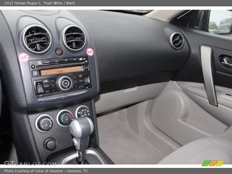 Pearl White / Black 2012 Nissan Rogue S