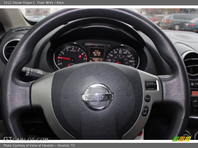Pearl White / Black 2012 Nissan Rogue S