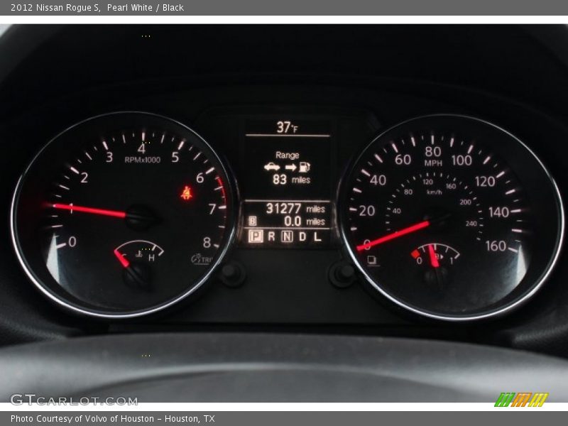 Pearl White / Black 2012 Nissan Rogue S