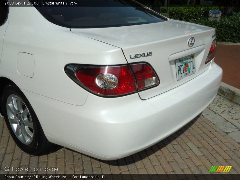 Crystal White / Ivory 2003 Lexus ES 300